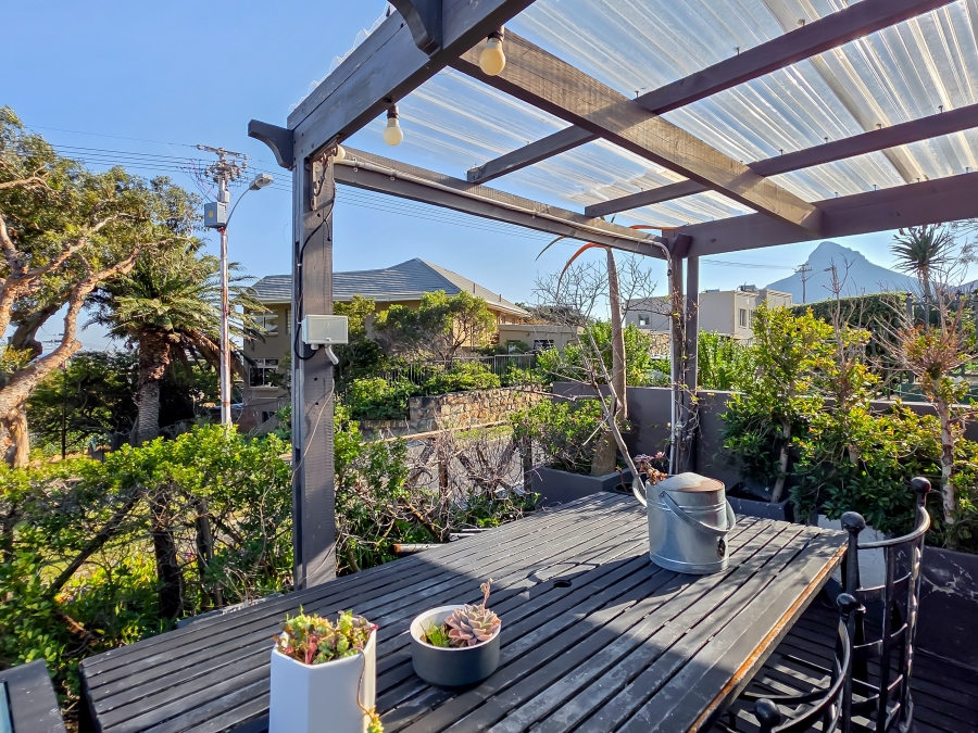 12 Bedroom Property for Sale in Camps Bay Western Cape